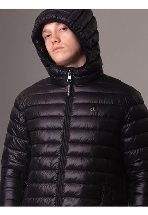 Chaqueta Negra Acolchada Con Capota Calvin Klein