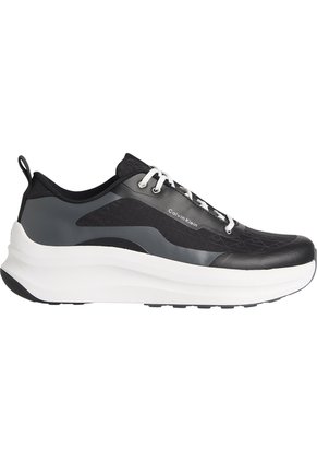 Tenis Negro Chunky Runner Lace Calvin Klein