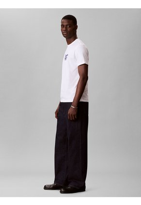 Camiseta Blanca Con Logo Gráfico Calvin Klein