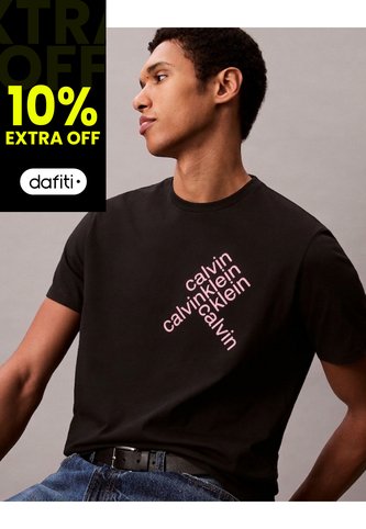 Camiseta Negra Con Logotipo Apilado Calvin Klein Calvin Klein