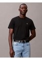Camiseta Negra Con Micro Monograma Bordado Calvin Klein de Calvin Klein