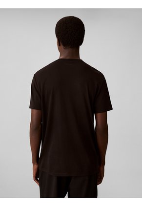 Camiseta Negra Con Emblema En Relieve Calvin Klein