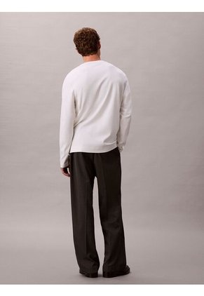 Camiseta Blanca De Manga Larga De Algodón Premium En Tejido Interlock Calvin Klein
