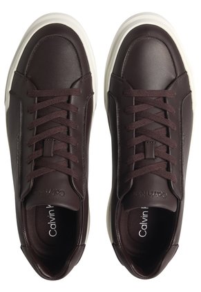 Tenis Chocolate Chunky Cupsole Calvin Klein