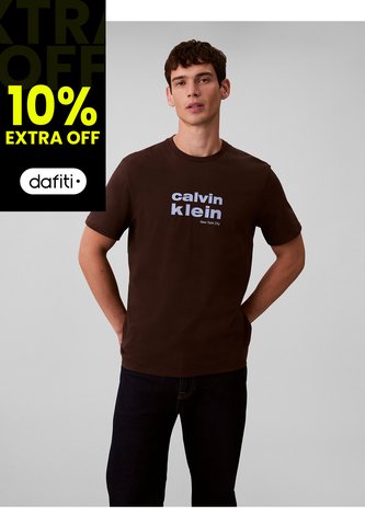 Camiseta Chocolate Con Gráfico De Logo Calvin Klein Calvin Klein