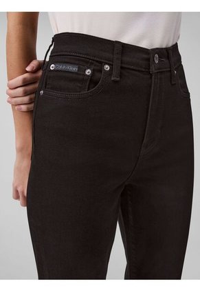 Jeans Negro De Corte Acampanado Con Talle Alto Calvin Klein
