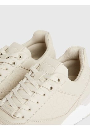 Tenis Gris Runner Lace Up Con Monograma Calvin Klein