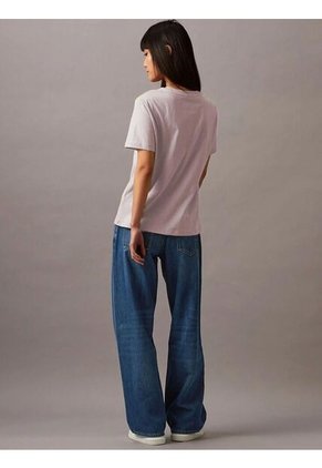 Camiseta Beige Con Logo Calvin Klein