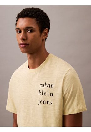 Camiseta Amarilla Classic Crewneck Calvin Klein