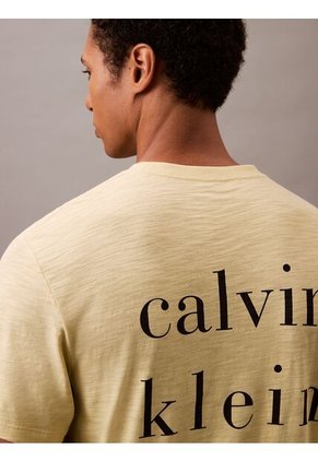 Camiseta Amarilla Classic Crewneck Calvin Klein
