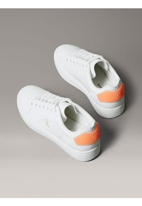 Tenis Blanco Classic Cupsole De Cuero Con Parche Calvin Klein