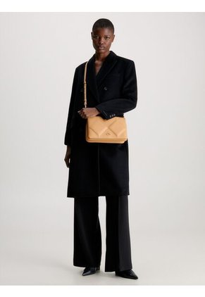Bolso Beige De Hombro Clutch Acolchado Calvin Klein