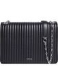 Bolso Negro Con Solapa Acolchado Calvin Klein de Calvin Klein