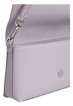 Bolso Morado De Hombro Convertible - CK Must Calvin Klein