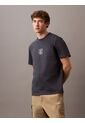 Camiseta Negra Embroidered CK Shield Crewneck Calvin Klein de Calvin Klein