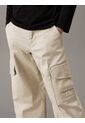 Pantalón Gris Cargo De Pierna Ancha Calvin Klein de Calvin Klein