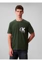 Camiseta Verde Con Estampado De Logo Con Efecto Entrelazado Calvin Klein de Calvin Klein
