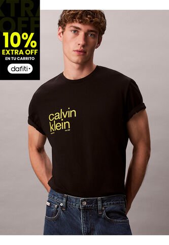 Camiseta Negra Con Logo Estampado En Alineado Derecho Calvin Klein Calvin Klein