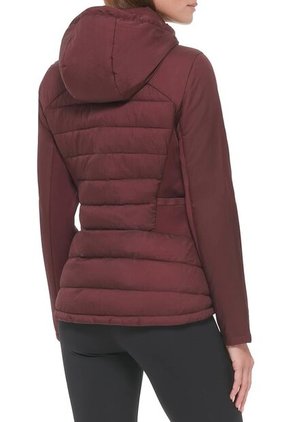 Chaqueta Roja Ligera De Técnica Mixta Calvin Klein