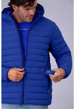 Chaqueta Azul Acolchada Con Capota Calvin Klein