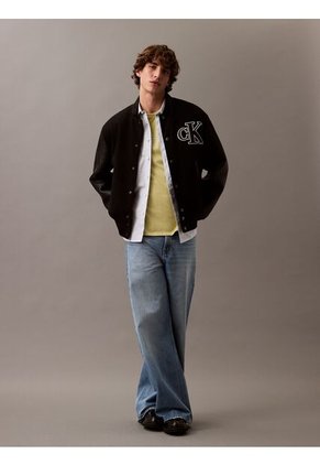 Camiseta Verde Embroidered CK Shield Crewneck Calvin Klein