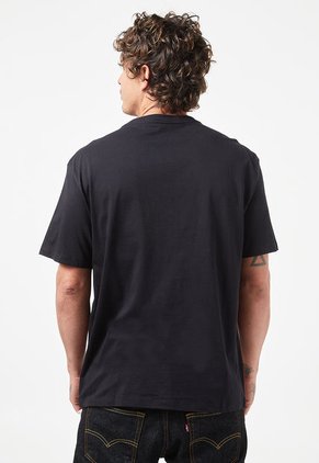 Camiseta Negro-Rojo Calvin Klein