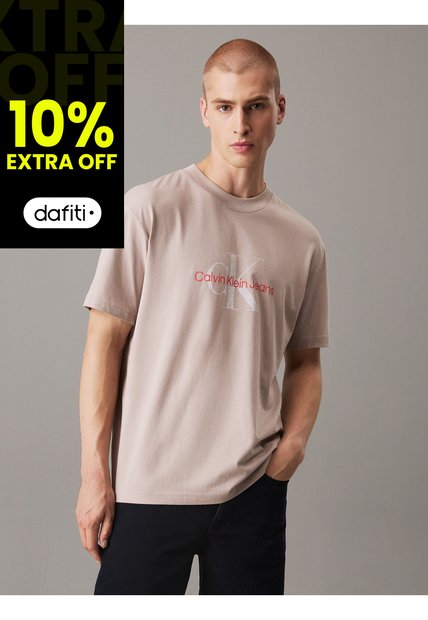 Camiseta Beige Con Monograma Calvin Klein