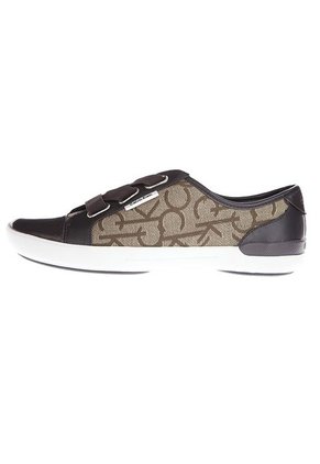 Lifestyle Calvin Klein Caf