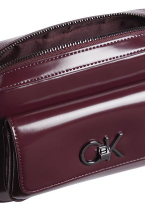 Bolso Rojo Re-lock Con Acabado Brillante Calvin Klein