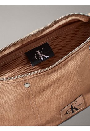 Canguro Naranja Con Parche Calvin Klein