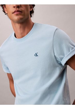 Camiseta Azul Cielo Regular De Manga Corta Con Monograma Bordado Calvin Klein