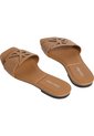 Sandalias Chocolate Planas Cuadradas Con Emblema Calvin Klein de Calvin Klein