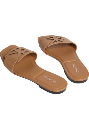 Sandalias Chocolate Planas Cuadradas Con Emblema Calvin Klein