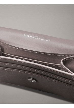 Billetera Gris De Plegado Triple Con Logo Pequeño Calvin Klein