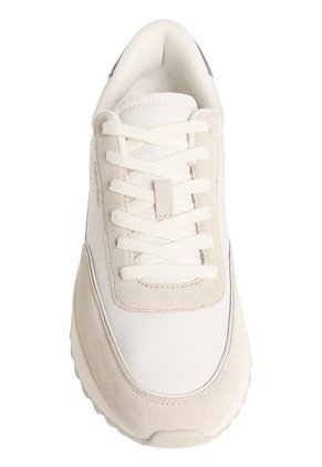 Tenis Beige City Runner Calvin Klein