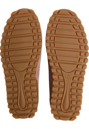 Tenis Rosa Runner De Perfil Bajo Con Lazos Calvin Klein