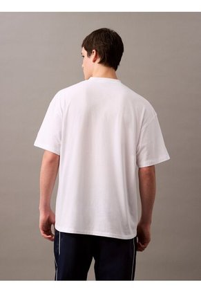 Camiseta Blanca Stacked Graphic Crewnec Calvin Klein