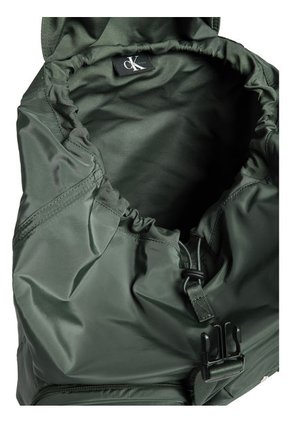 Morral Verde Plegable 2 En 1 Calvin Klein