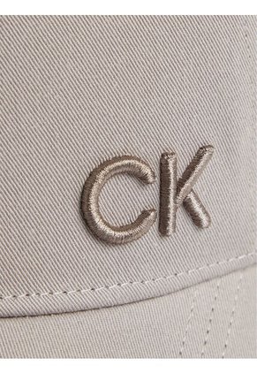 Gorra Gris Con Monograma Bordado Calvin Klein
