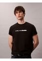 Camiseta Negra Con Logo Gráfico Apilado Calvin Klein de Calvin Klein