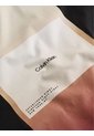 Camiseta Negra Con Estampado En La Espalda Calvin Klein de Calvin Klein