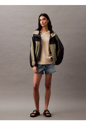 Camiseta Gris Con Logo Calvin Klein