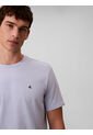 Camiseta Gris Con Micro Monograma Bordado Calvin Klein de Calvin Klein