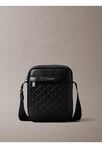 Bolso Negro Reporter Con Monograma Grabado Integral Calvin Klein Calvin Klein