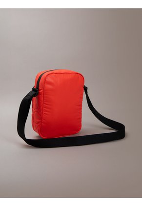 Bolso Rojo Reporter Acolchado Con Logo Monograma Calvin Klein