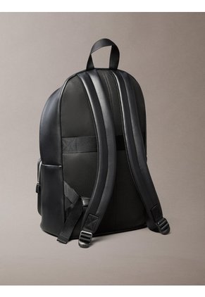 Morral Negro Redondo Micro Pebble Calvin Klein
