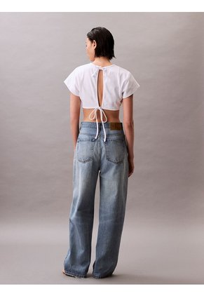 Camiseta Blanca Cropped Boxy Con Espalda Abierta Con Lazo - Pride Calvin Klein