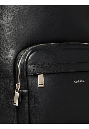 Morral Negro Redondo Micro Pebble Calvin Klein