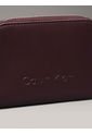 Billetera Roja Con Cremallera En El Contorno Con RFID Calvin Klein de Calvin Klein