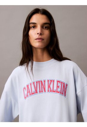 Camiseta Celeste Boxy Con Logotipo Calvin Klein